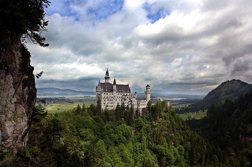 Märchenhaft: Schloss Neuschwantein bei Hohenschwangau. Foto: dpa