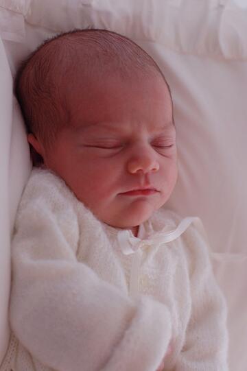 Hallo, kleine Estelle! Ganz Schweden ist verzückt von Victorias Baby. Hier gibt's die ersten richtigen Fotos!