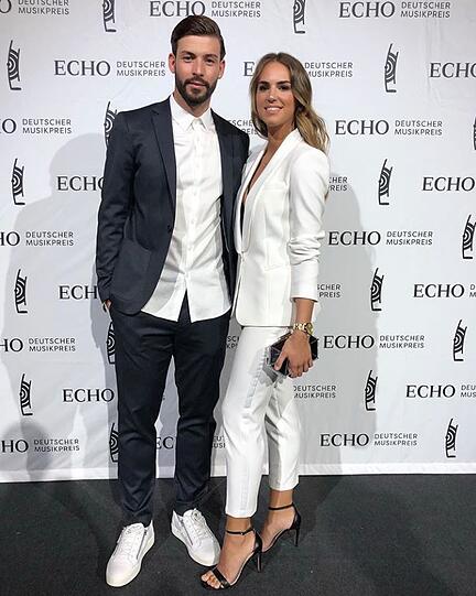 Seit zwei Jahren sind Marvin Plattenhardt und Sara glücklich.