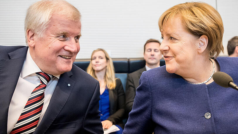 Merkel und Seehofer wollen mit der SPD über eine erneute gemeinsame Regierungsbildung verhandeln.