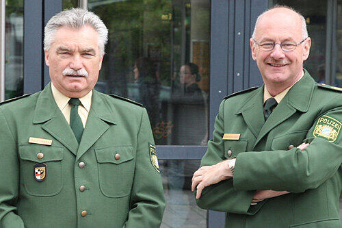Waren sich nicht grün: der scheidende Polizei-Präsident Gerhard Hauptmannl (l.) und sein Vize Walter Kimmelzwinger.