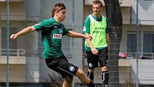 Kann den Ball auch mit dem Außenrist stoppen: Stefan Kolb kommt ablösefrei aus Jena, erhielt in Fürth einen Vertrag bis 2013. Kann den Ball auch mit dem Außenrist stoppen: Stefan Kolb kommt ablösefrei aus Jena, erhielt in Fürth einen Vertrag bis 2013.