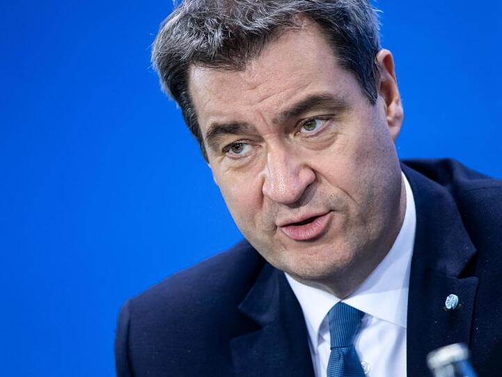 Markus Söder (CSU), Ministerpräsident von Bayern, äußert sich bei einer Pressekonferenz. Foto: Bernd von Jutrczenka/dpa