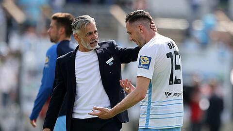 Torjäger außer Dienst: Marcel Bär (r.) kann auch unter Maurizio Jacobacci (l.) nicht an die Verfassung der Vorsaison anknüpfen.