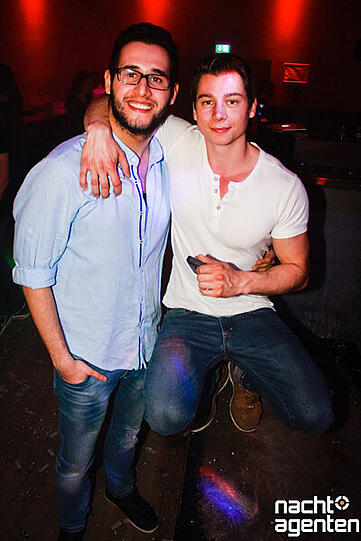 Klicken Sie sich durch die Partybilder aus den Münchner Clubs von Samstagabend. Finden Sie sich wieder?