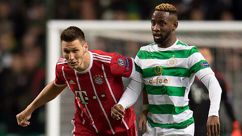 Bayern-Profi Niklas Süle (links) im Duell mit Moussa Dembélé von Celtic Glasgow.