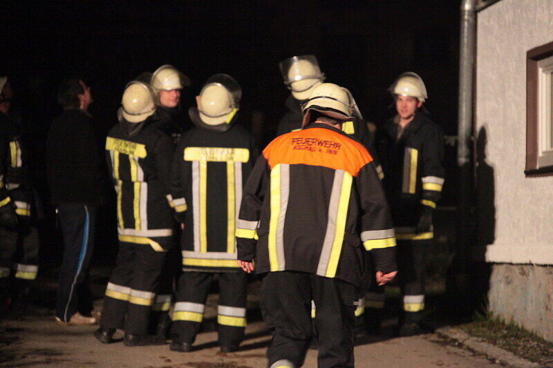 Aschau am Inn/Mühldorf: Mast brennt - Strom fällt aus - Bilder - Abendzeitung München