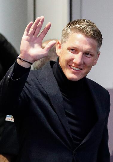 Bastian Schweinsteiger (33): Wer mag ihn nicht, den Basti? München hat ihn derzeit an Amerika verloren, aber der Weltmeister von 2014 bleibt der Stadt verbunden.