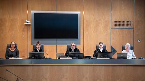 Die Staatsanwaltschaft wirft dem Mann Mord zur Befriedigung des Geschlechtstriebs sowie Störung der Totenruhe vor.