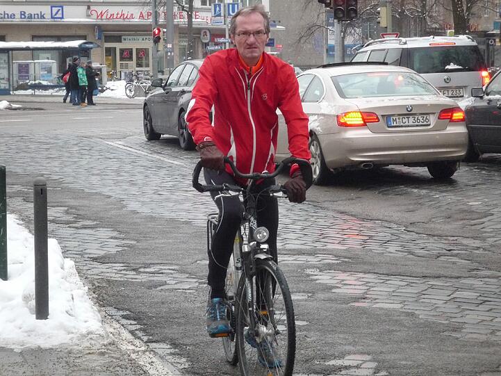 Grünen-Politiker Roland Zintl ist in seinem Viertel am liebsten mit dem Radl unterwegs.