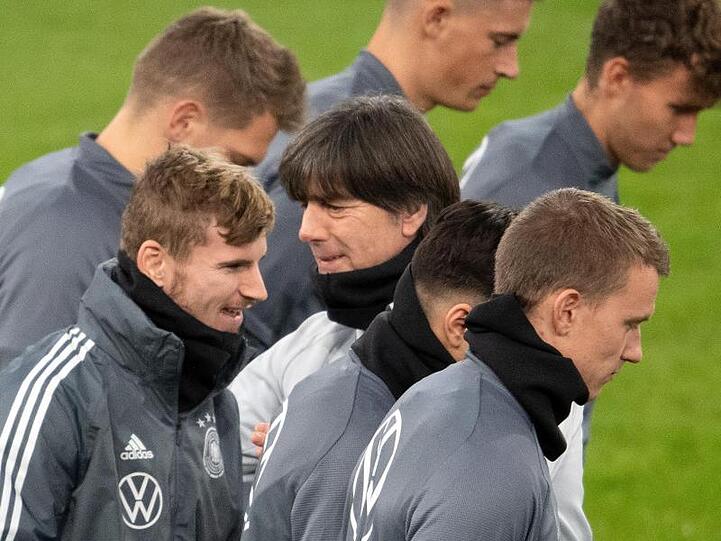Wollen einen Showdown gegen Nordirland unbedingt verhindern: Bundestrainer Joachim Löw und seine Nationalspieler.