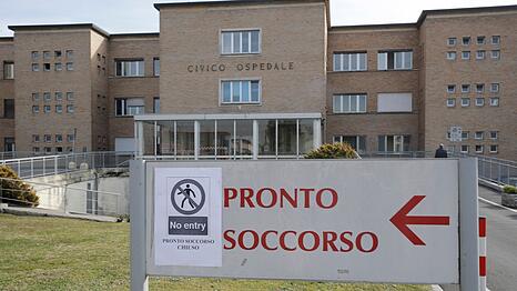 Eine Mutter und ihre Tochter starben mutma&szlig;lich an einer Lebensmittelvergiftung nach einem Weihnachtsessen. (Symbolbild)