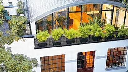 Der Trend zum Loft ist ungebrochen: Lichtdurchflutete Räume, große Fenster, hohe Decken und die flexible Raumgestaltung sind attraktiv. Der Trend zum Loft ist ungebrochen: Lichtdurchflutete Räume, große Fenster, hohe Decken und die flexible Raumgestaltung sind attraktiv.