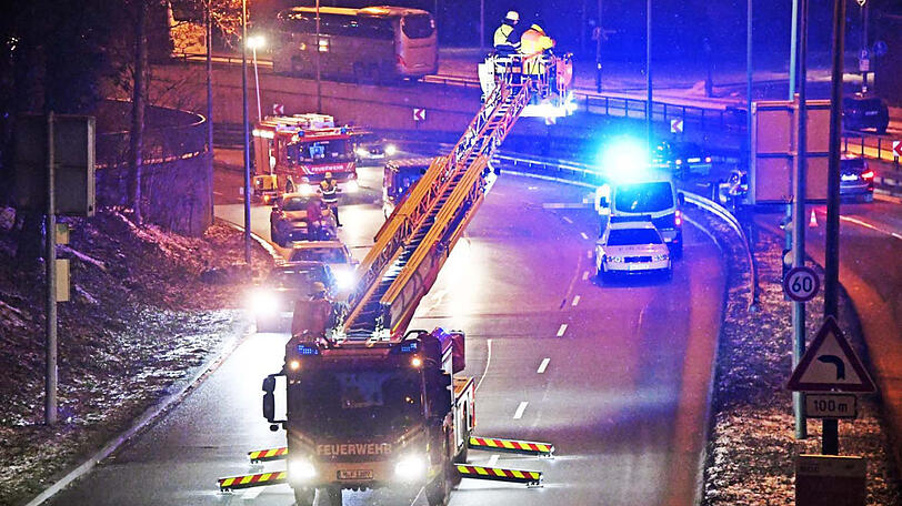 Die Bilder vom Unfallort auf dem Isarring.