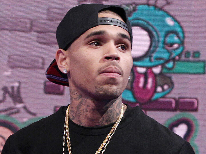 Kein Grund zur Freude: Chris Brown muss im September noch einmal vor Gericht
