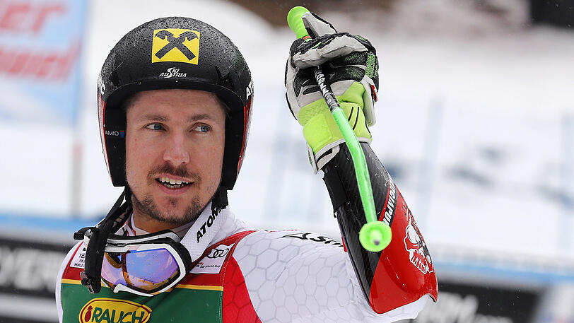 Wer hat die Kugeln bei den Männern? Marcel Hirscher (Österreich) hat gleich drei Kristallkugeln: zum sechsten Mal nacheinander die große, außerdem die kleinen für den Riesenslalom und den Slalom.