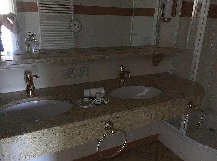 Das Inventar des ehemaligen Luxus-Hotels in Bad Wiessee wird versteigert.