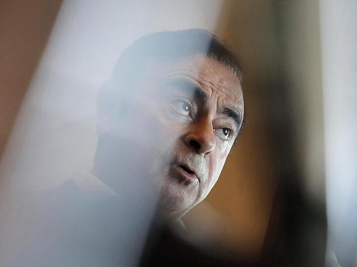 Ghosn soll seit 2011 über einen Zeitraum von fünf Jahren insgesamt 5 Milliarden Yen (rund 40 Mio Euro) Einkommen zu wenig angegeben haben.