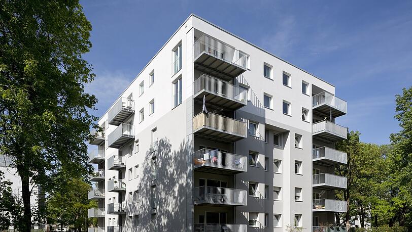 Zwei Etagen höher: Aus einem typischen 60er-Jahre-Würfel ist ein modernes Wohnhaus geworden.