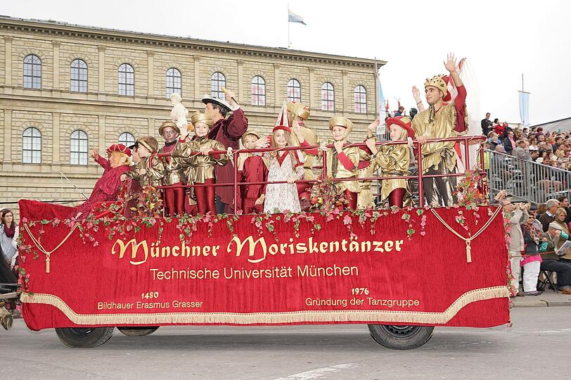 Weitere Bilder vom Trachtenumzug.