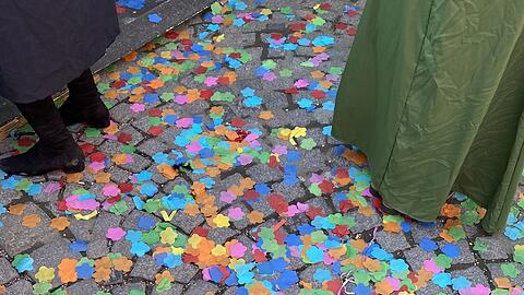 Die gesamte Innenstadt war am Dienstag bunt besprenkelt.