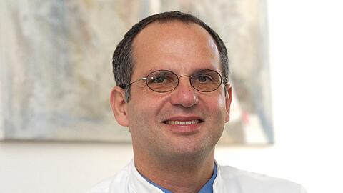 "Man kann einen Tumor über Jahre bekämpfen", sagt Professor Jörg-Christian Tonn.
