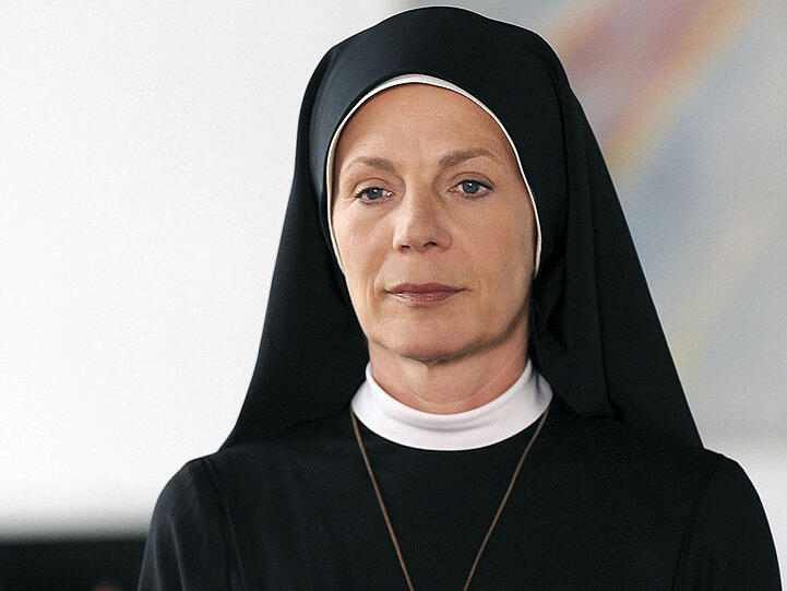 Schwester Theodora (Nina Hoger) aus Oldenburg will Mutter Oberin des Ordens der Magdalenerinnen werden