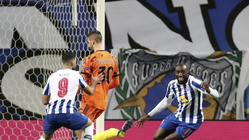 Moussa Marega (r) sorgte mit seinem Tor zum 2:0 für die Vorentscheidung beim Sieg vom FC Porto gegen Juventus Turin.