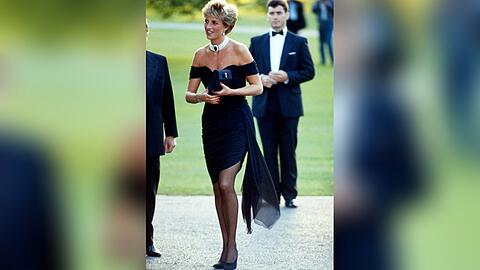 Prinzessin Diana im Kleid von Christina Stambolian.