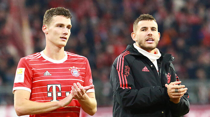 Benjamin Pavard (li.) und Lucas Hernández haben gute Chancen auf eine Verlängerung beim FC Bayern.