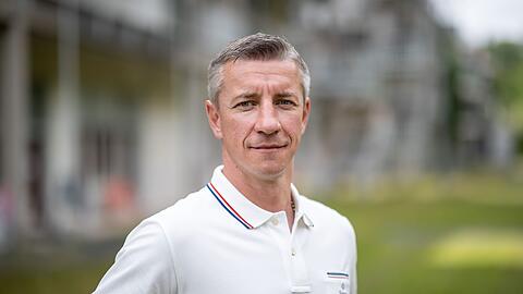 Der frühere Fußball-Profi Marek Mintal, am Rande einer Pressekonferenz zum Neubauprojekt Kinderklinikum Nürnberg.
