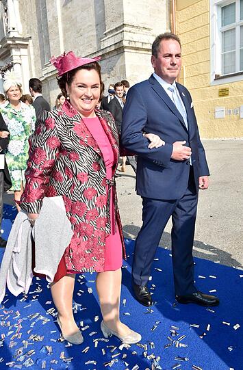 Traumhochzeit am Tegernsee - klicken Sie sich durch die Bilder der adeligen Vermählung von Sophie Herzogin von Württemberg und ihrem Comte Maximilien d&rsquo;Andigné!