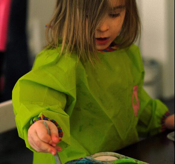 Kinder können beim Malen ihre Kreativität ausleben.