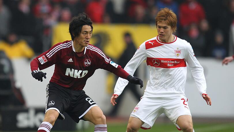 Insgesamt 100 Minuten stand Mu Kanazaki (l.) für den Club in dieser Rückrunde auf dem Platz. Den längsten Einsatz hatte er mit 45 Minuten gegen den VfB Stuttgart mit Landsmann Gotoku Sakai. Überzeugen konnte er dabei (noch) nicht. Insgesamt 100 Minuten stand Mu Kanazaki (l.) für den Club in dieser Rückrunde auf dem Platz. Den längsten Einsatz hatte er mit 45 Minuten gegen den VfB Stuttgart mit Landsmann Gotoku Sakai. Überzeugen konnte er dabei (noch) nicht.