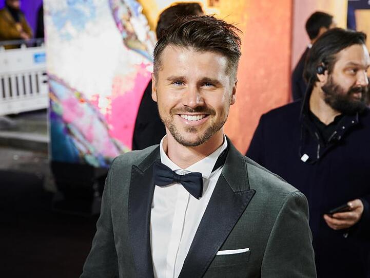 Thore Schölermann hat im vergangenen Jahr seine Traumfrau geheiratet.