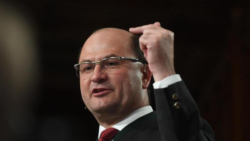 Der Bayerische Staatsminister der Finanzen und für Heimat, Albert Füracker. Foto: Felix Hörhager/Archivbild Der Bayerische Staatsminister der Finanzen und für Heimat, Albert Füracker. Foto: Felix Hörhager/Archivbild