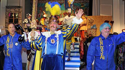 Herzog Kasimir (rechts) ist das Oberhaupt der Damischen Ritter.