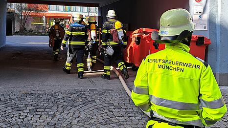 Bei einem Brand in einer K&uuml;che eines Altenheims in Haidhausen ist eine Frau verletzt worden.
