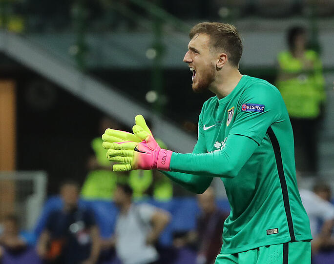 Auch wenn sein Pendant bei Atletico Madrid, Jan Oblak, kein schlechter Torwart ist, gegen Neuer hat keiner eine Chance.