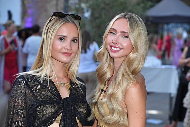 Davina und Shania Geiss &ndash; die T&ouml;chter von Carmen und Robert Geiss.