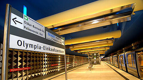 An der U-Bahn-Station Olympia-Einkaufszentrum soll der Überfall stattgefunden haben. Der Anfgriff war nur ein Fake!