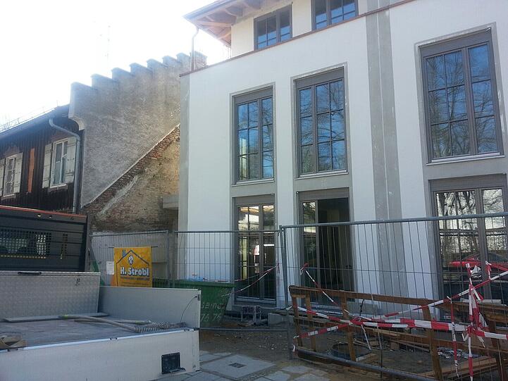 Baurbeiten am historischen "Jägerhäusl" im Stadtteil Gern.
