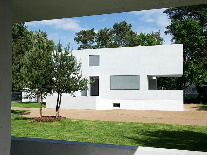 Das Meisterhaus von Walter Gropius (1883-1969) in der Meisterhaussiedlung in Dessau-Roßlau.
