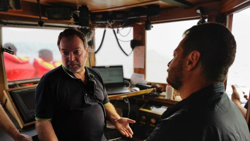 Kapitän Claus-Peter Reisch auf der Brücke des Rettungsschiffs "Eleonore". Kapitän Claus-Peter Reisch auf der Brücke des Rettungsschiffs "Eleonore".