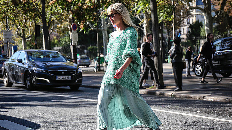 Model Jeanette Friis Madsen am Rande der Fashion Week in Paris