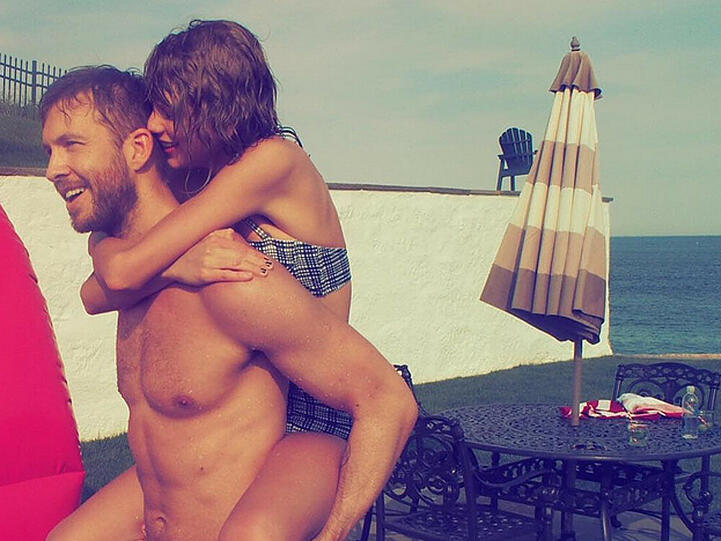 Taylor Swift auf Calvin Harris' Rücken