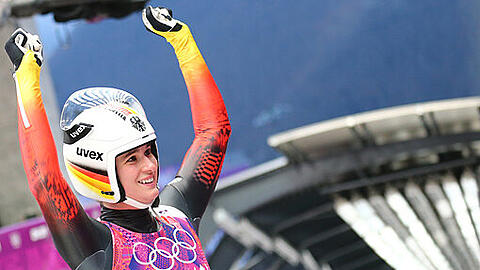 Natalie Geisenberger gewinnt auch den 3. lauf im Eiskanal von Sotschi und ist weiter auf Goldkurs.