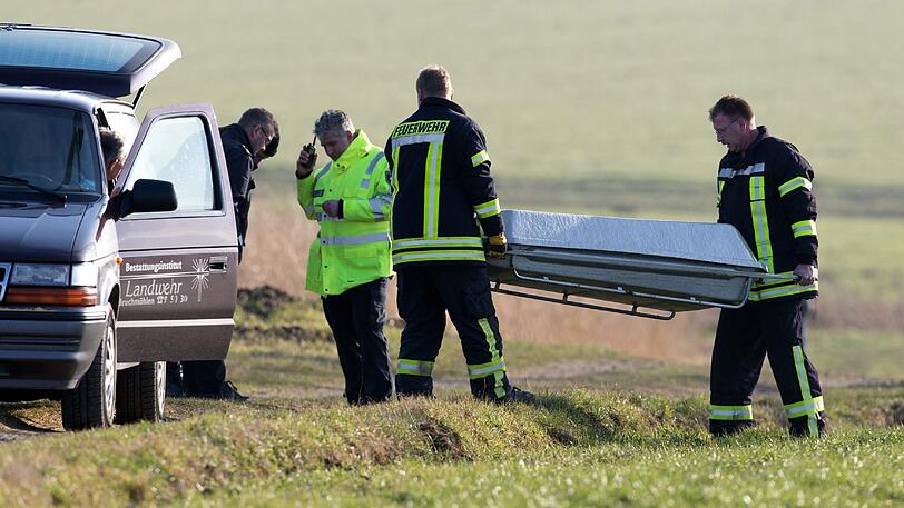 Die Leiche des Piloten wird in Melle Windkraftanlage geborgen.