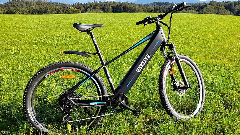 Das Eskute Voyaqer ist ein Billig-E-Bike aus China. Kostenpunkt: 1.099 Euro.