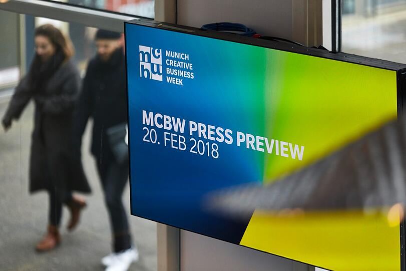 Programmvorstellung im BMW Pavillon: Die Munich Creative Business Week (MCBW) vernetzt Designbranche und Wirtschaftsunternehmen. Von 03. bis 11. März finden ihn München zahlreiche Workshops und Austellungen zum Thema "Design transforms" statt.